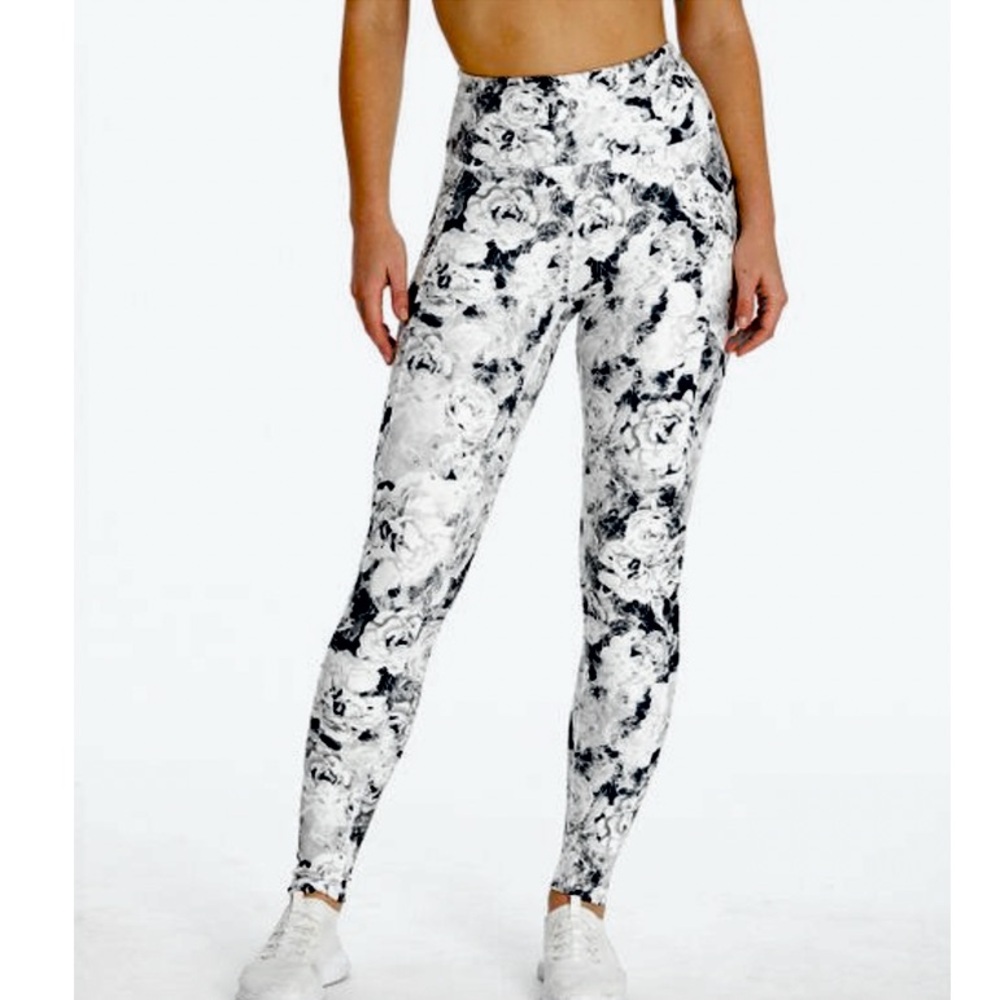 Balance Collection Black and White Floral Leggings Size Medium NEW